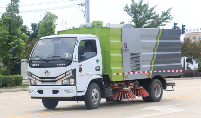 Dongfeng thùng quét đường 5 khối