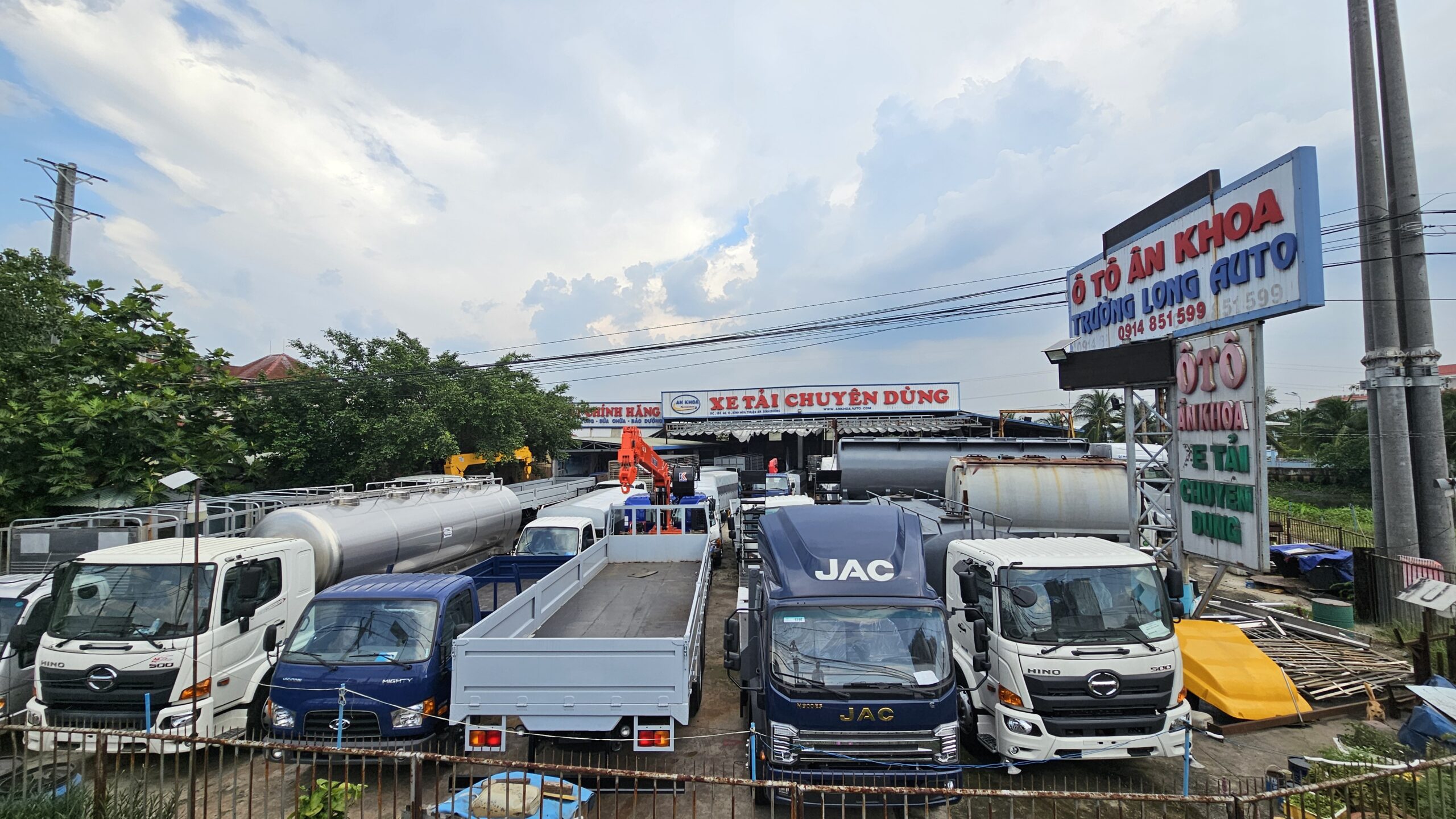 Ân Khoa Auto- Đại lý phân phối xe tải chuyên dùng Ân Khoa Auto- Đại lý phân phối xe tải chuyên dùng