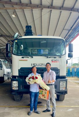 Ân Khoa Auto bàn giao xe Isuzu FVM 1500 gắn cẩu cho công ty Trung Tây Nguyên