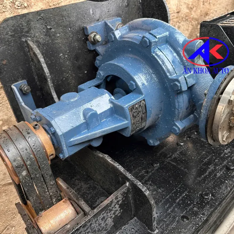 Động cơ xe phun nước rửa đường 5 khối ISUZU NQR75HE5