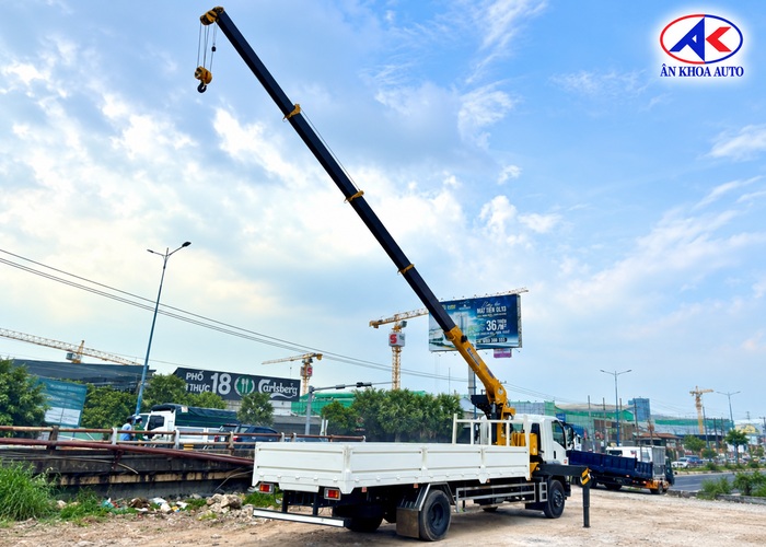 Cẩu XCMG GSQS125TL-5 5 tấn 5 khúc Cẩu XCMG GSQS125TL-5 5 tấn 5 khúc
